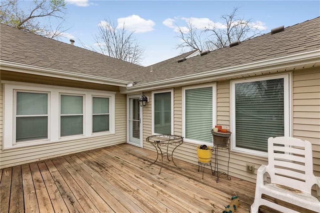 602 Oak Street — photo 44