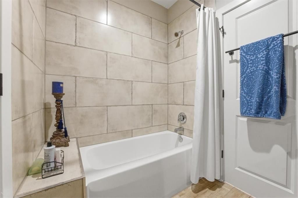 720 Gamma Grass Place — photo 5