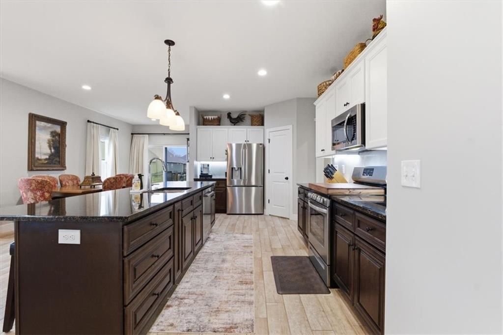 720 Gamma Grass Place — photo 12