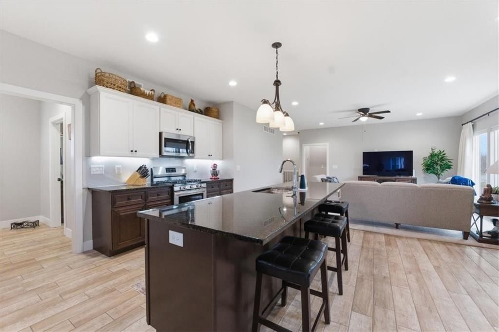 720 Gamma Grass Place — photo 13