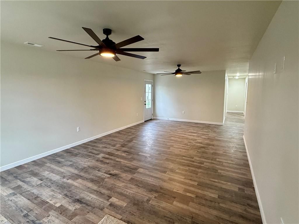 220 S Locust Street — photo 5