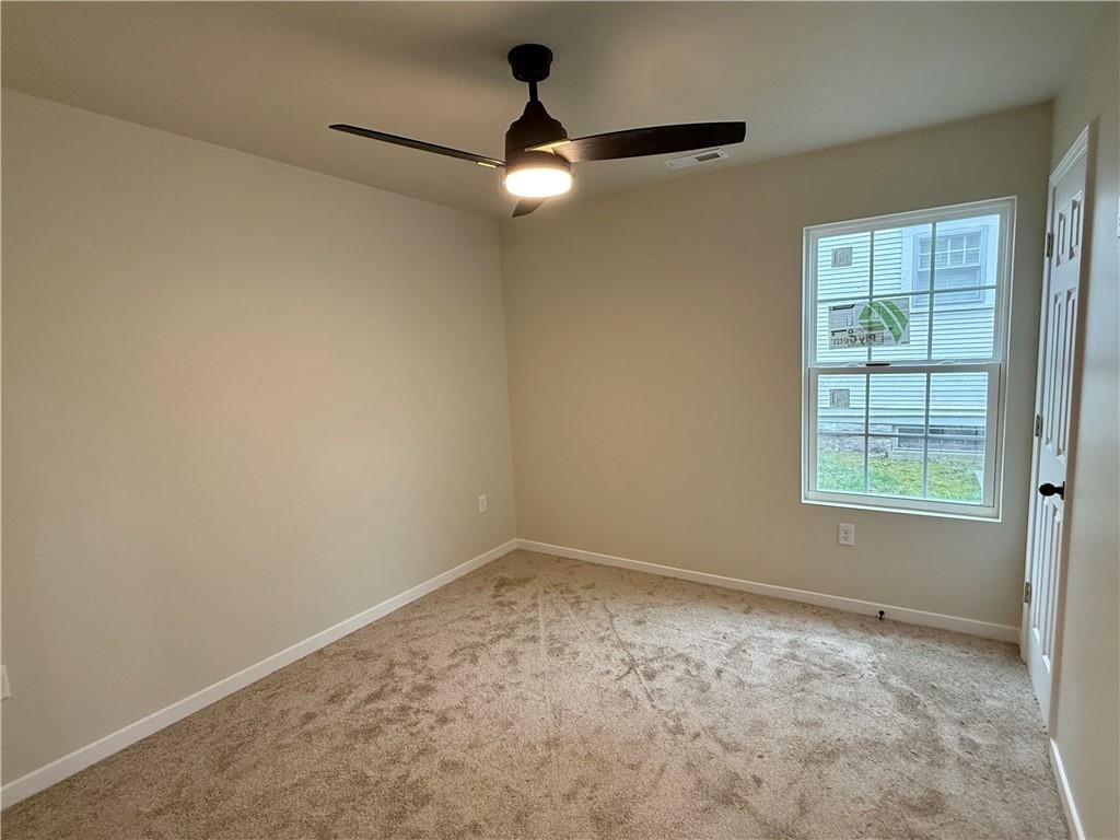 220 S Locust Street — photo 13