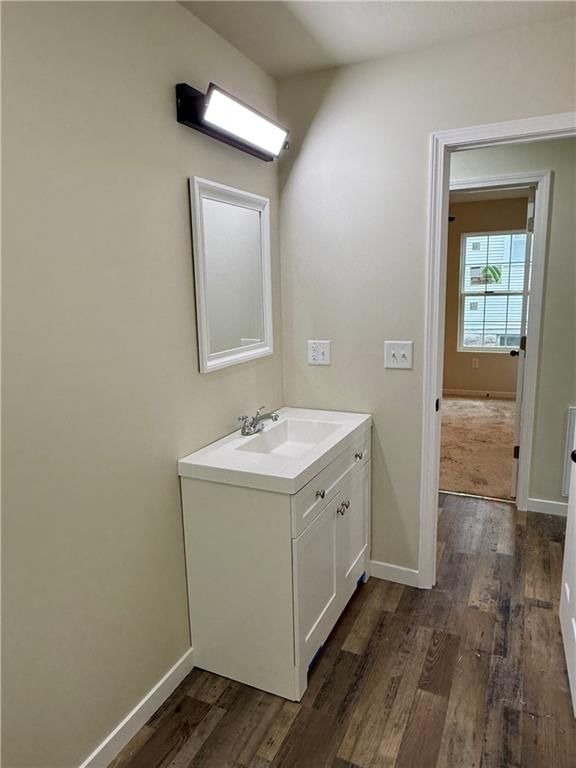 220 S Locust Street — photo 15