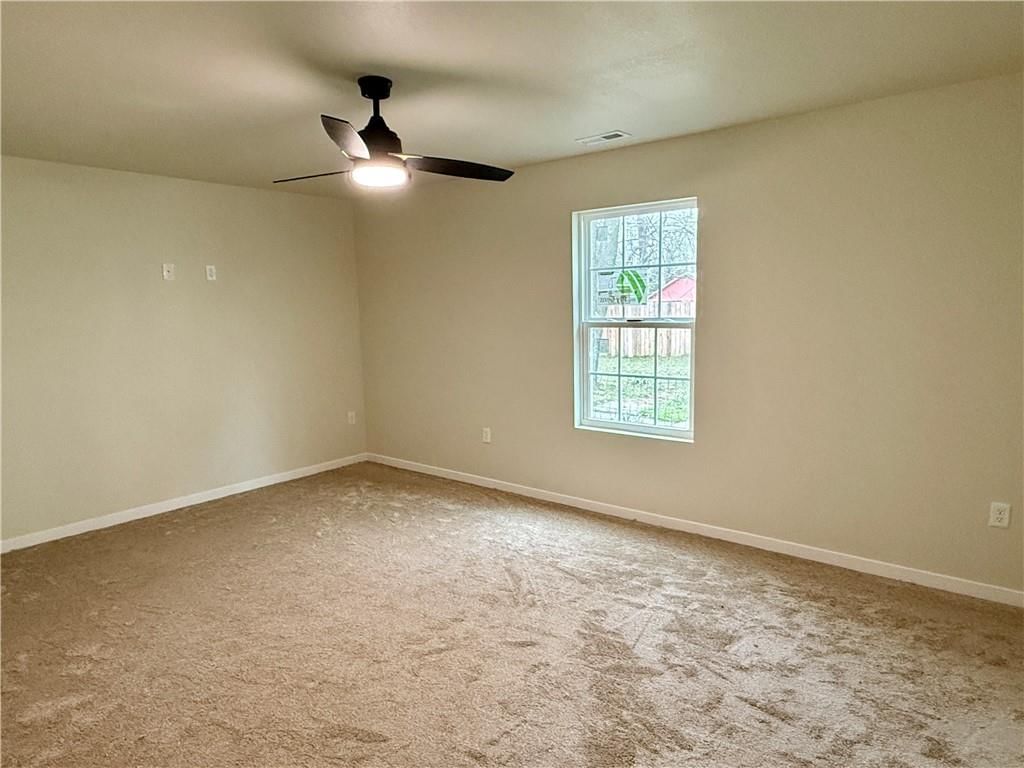 220 S Locust Street — photo 20