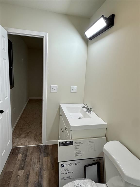 220 S Locust Street — photo 23