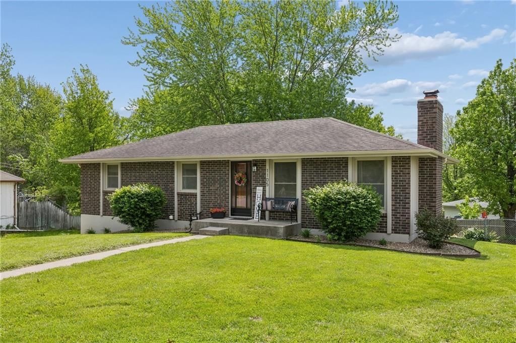 1105 Williams Street — photo 3