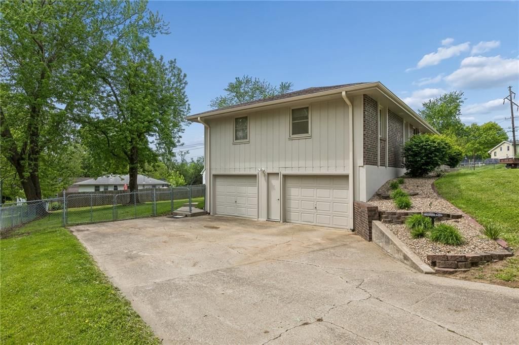 1105 Williams Street — photo 4