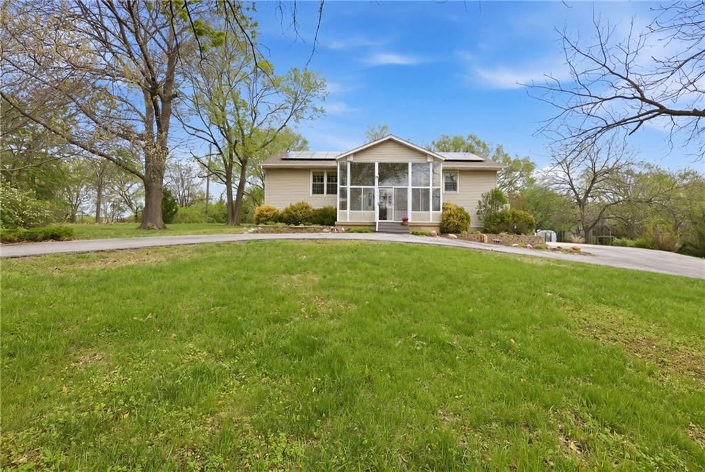 11535 S Clare Road, Olathe, KS