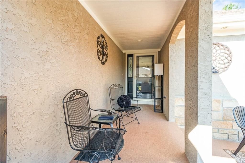 4116 SW Minnesota Drive — photo 4