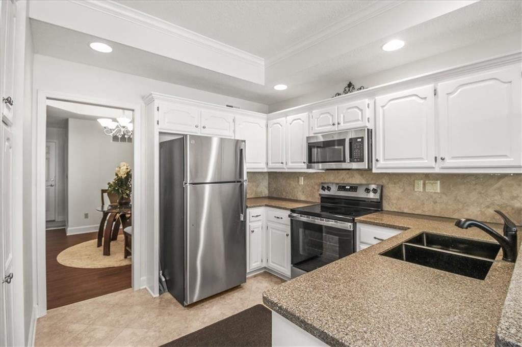 4116 SW Minnesota Drive — photo 9