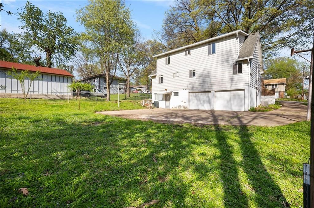 3338 N 59th Terrace — photo 37
