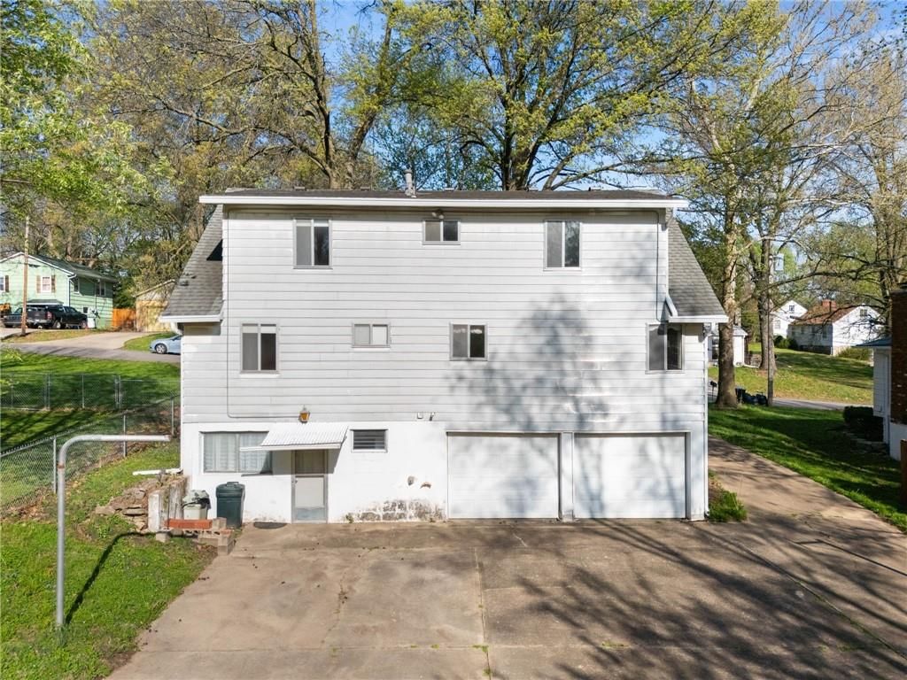 3338 N 59th Terrace — photo 39