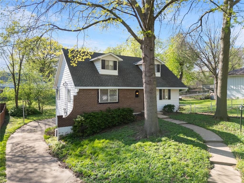 3338 N 59th Terrace — photo 41