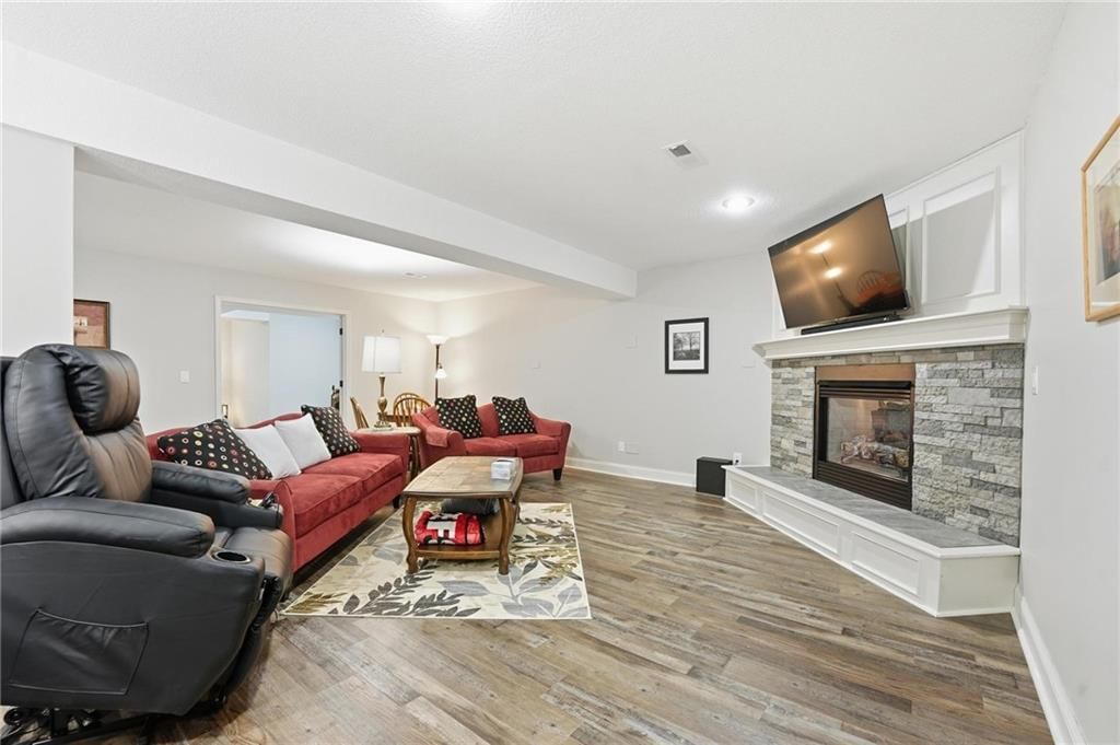 1019 SW Coachlight Court — photo 33