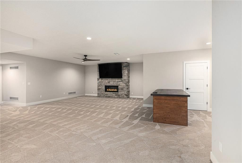 15447 W 168th Place — photo 34