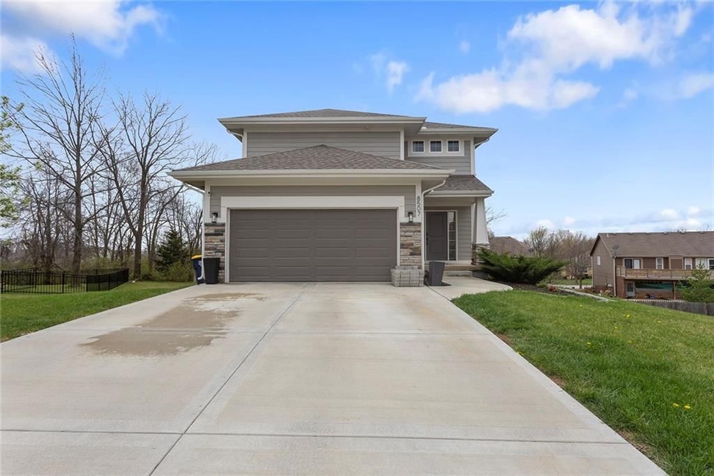 8507 N Elmwood Court — photo 2