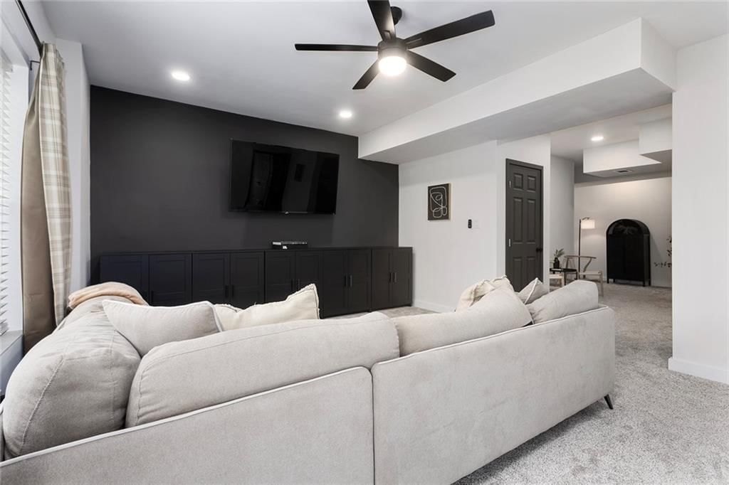 8507 N Elmwood Court — photo 32
