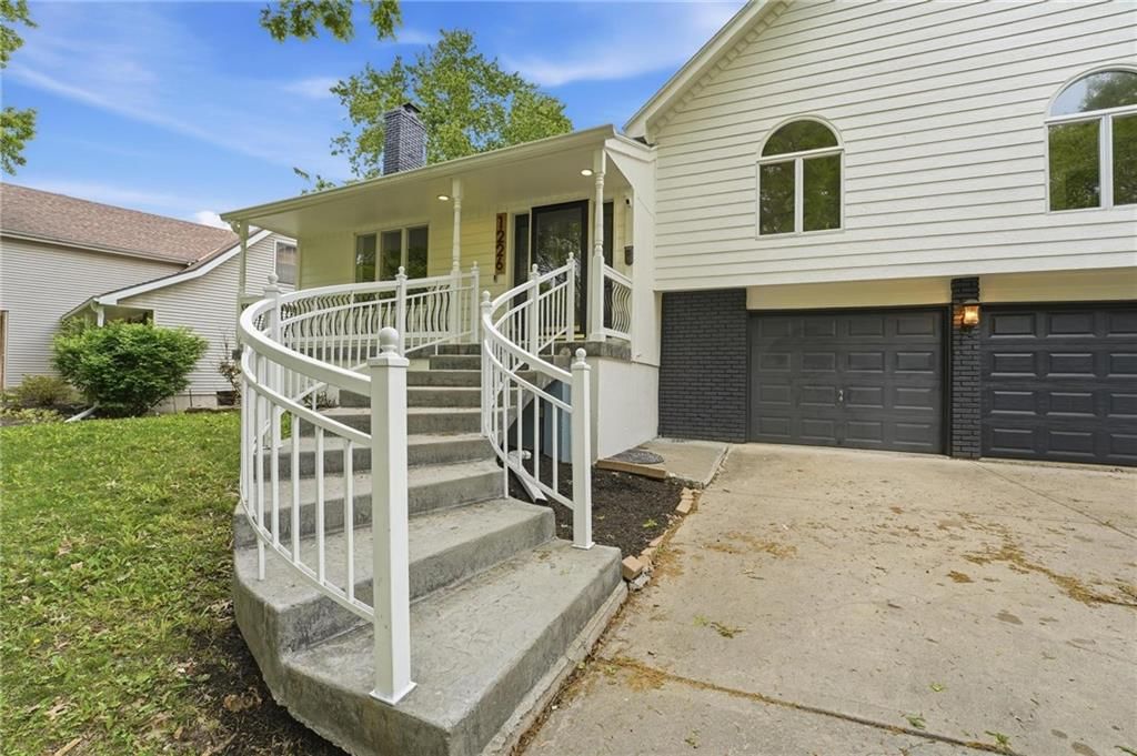 1226 E Jamestown Drive — photo 3