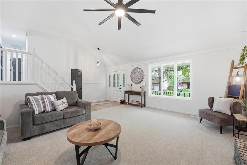 1226 E Jamestown Drive — photo 10