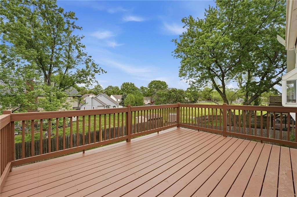 1226 E Jamestown Drive — photo 17