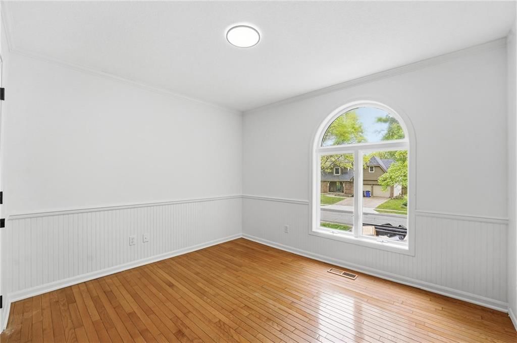 1226 E Jamestown Drive — photo 21