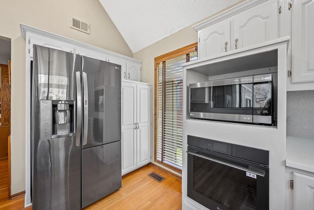 11505 Grant Drive — photo 4