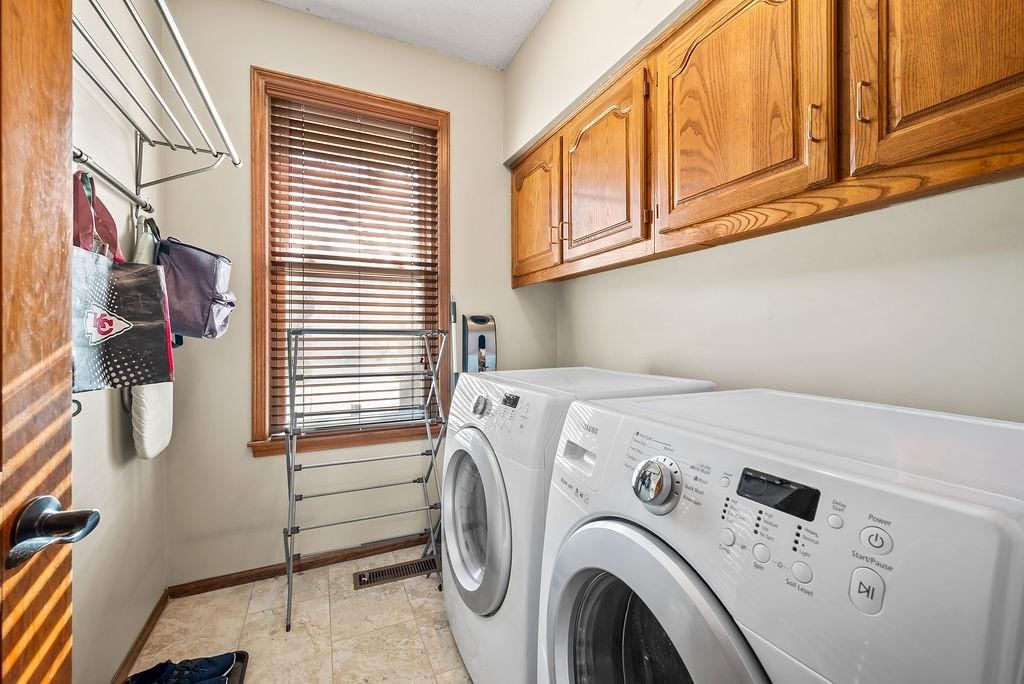 11505 Grant Drive — photo 13