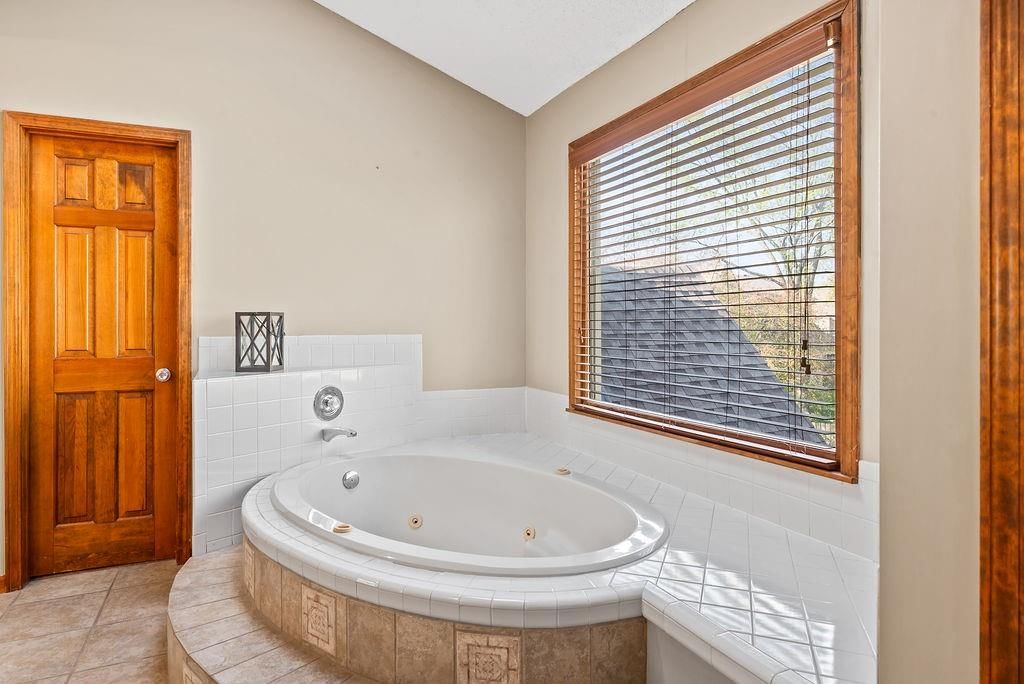 11505 Grant Drive — photo 18