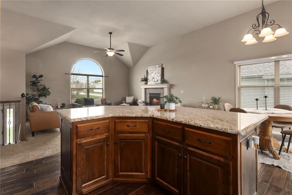 1804 Curtis Drive — photo 11