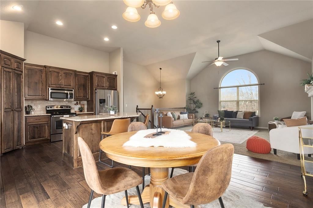 1804 Curtis Drive — photo 14