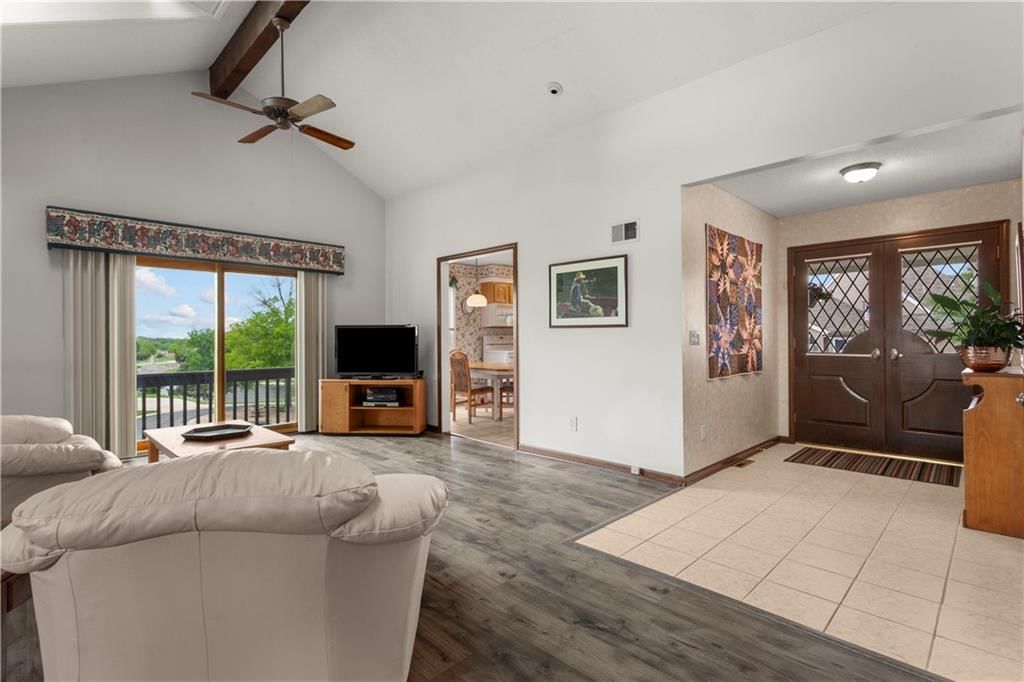 414 NE Point Drive — photo 15