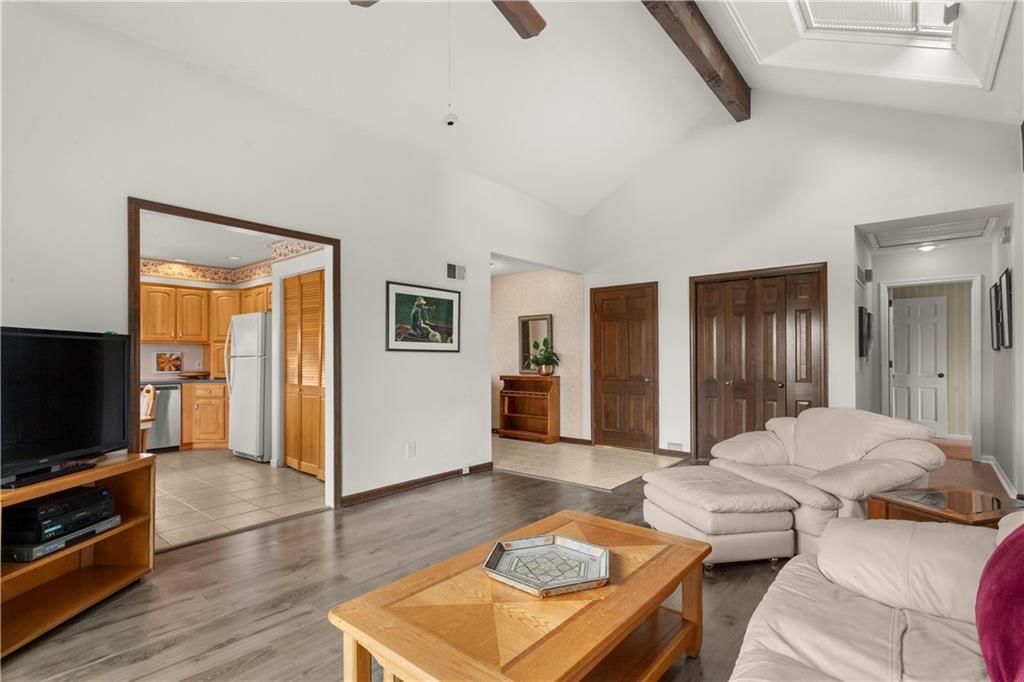 414 NE Point Drive — photo 18