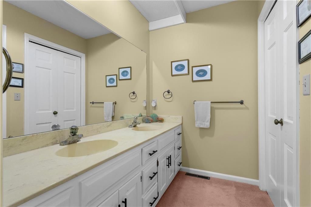 414 NE Point Drive — photo 29