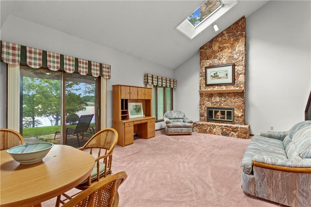 414 NE Point Drive — photo 37