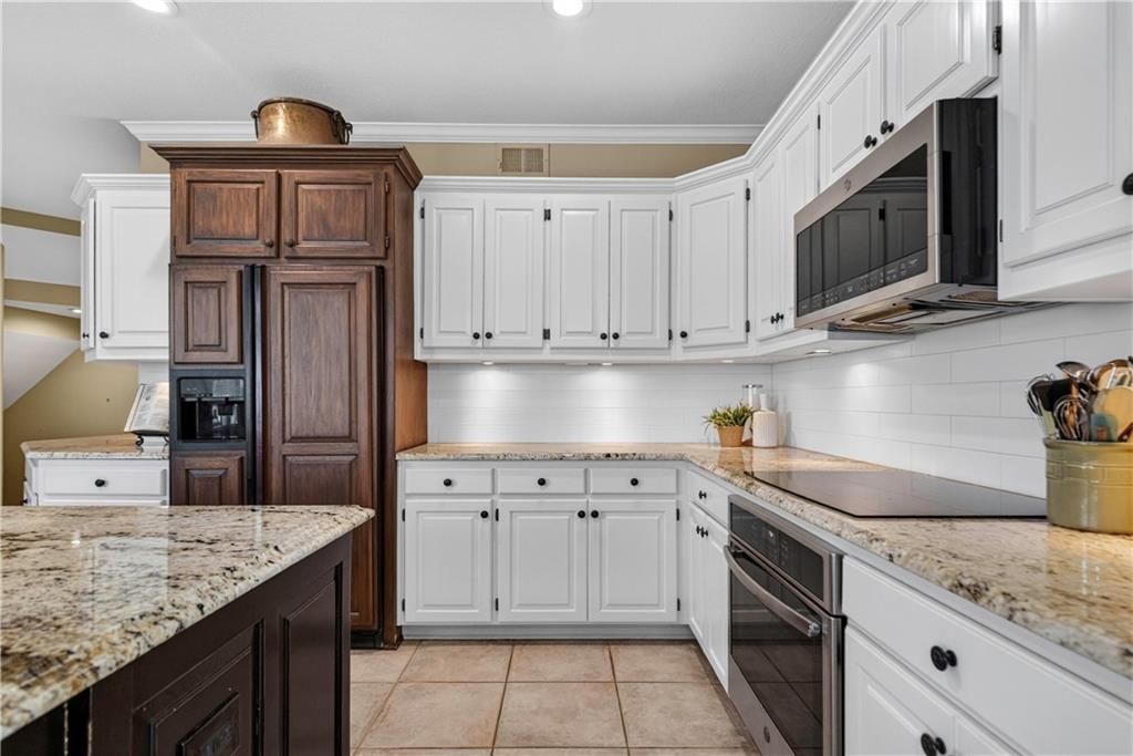 5903 W 145 Terrace — photo 14