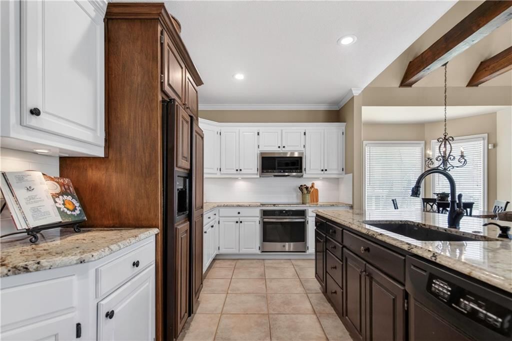 5903 W 145 Terrace — photo 17