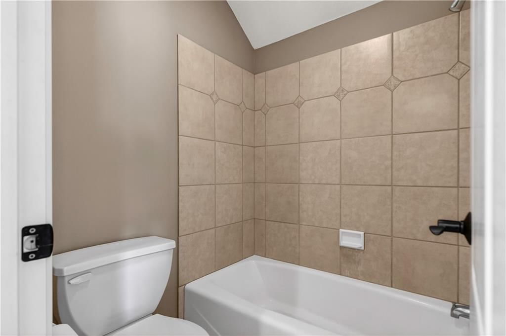 5903 W 145 Terrace — photo 35