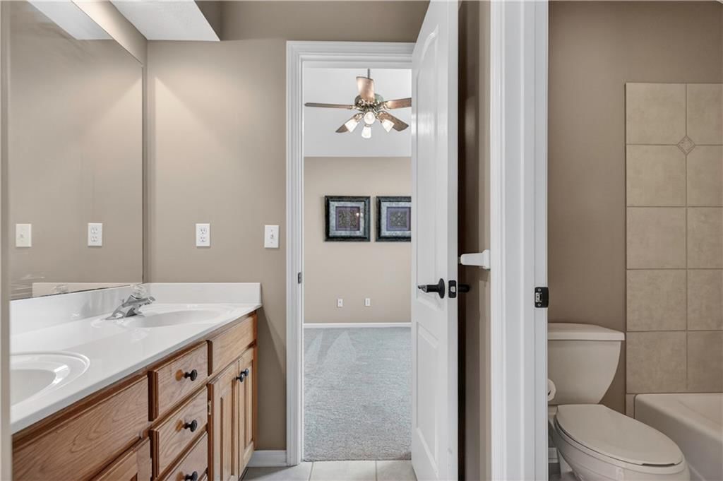 5903 W 145 Terrace — photo 38