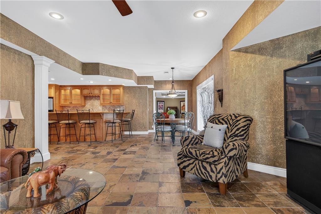 5903 W 145 Terrace — photo 46
