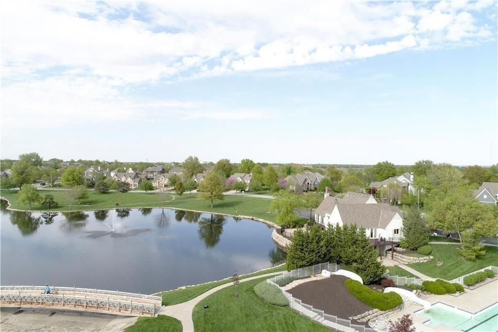 5903 W 145 Terrace — photo 65