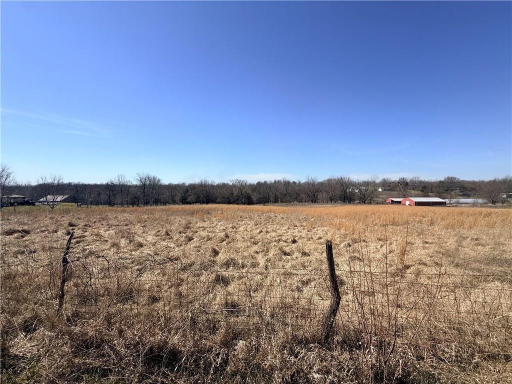 3518 S Old Pink Hill Road — photo 1