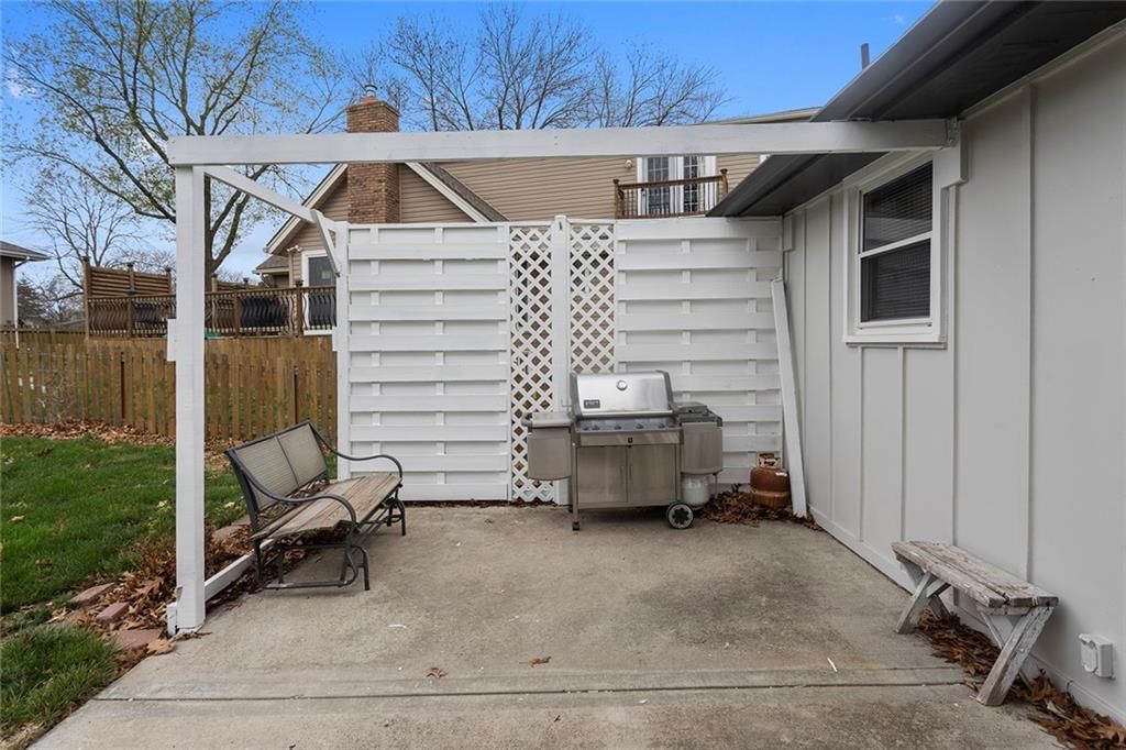 3910 SW Linden Lane — photo 32