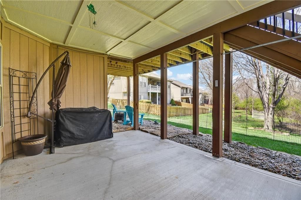 1302 Ashdown Circle — photo 28