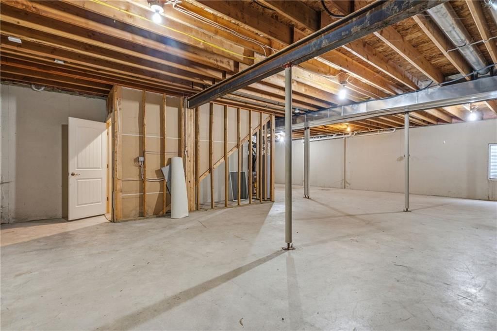 11236 N Randolph Avenue — photo 27