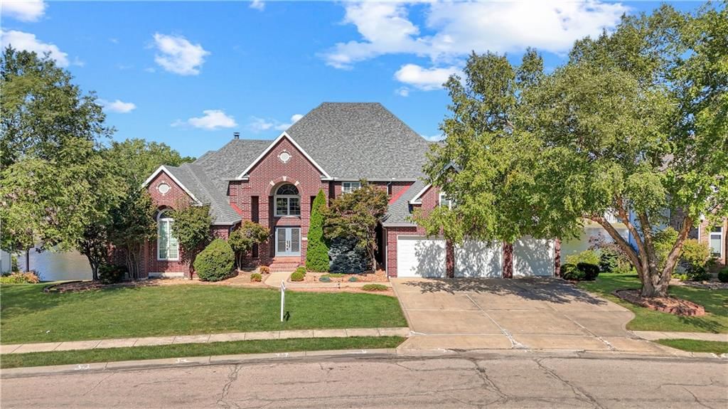 1227 Pembrooke Drive — photo 3
