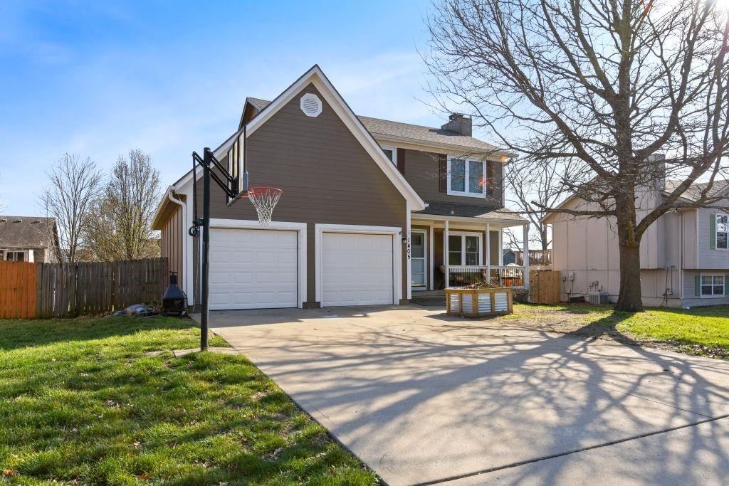 1405 Cypress Drive — photo 2