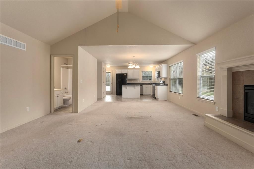 10946 Whispering Lane — photo 4
