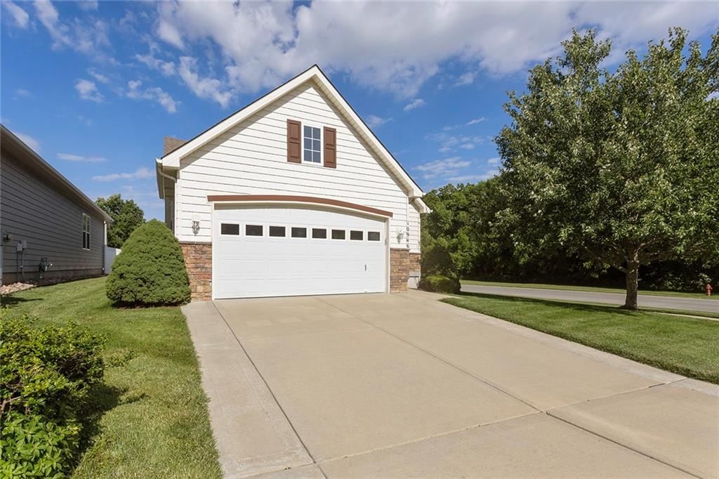 10946 Whispering Lane — photo 43
