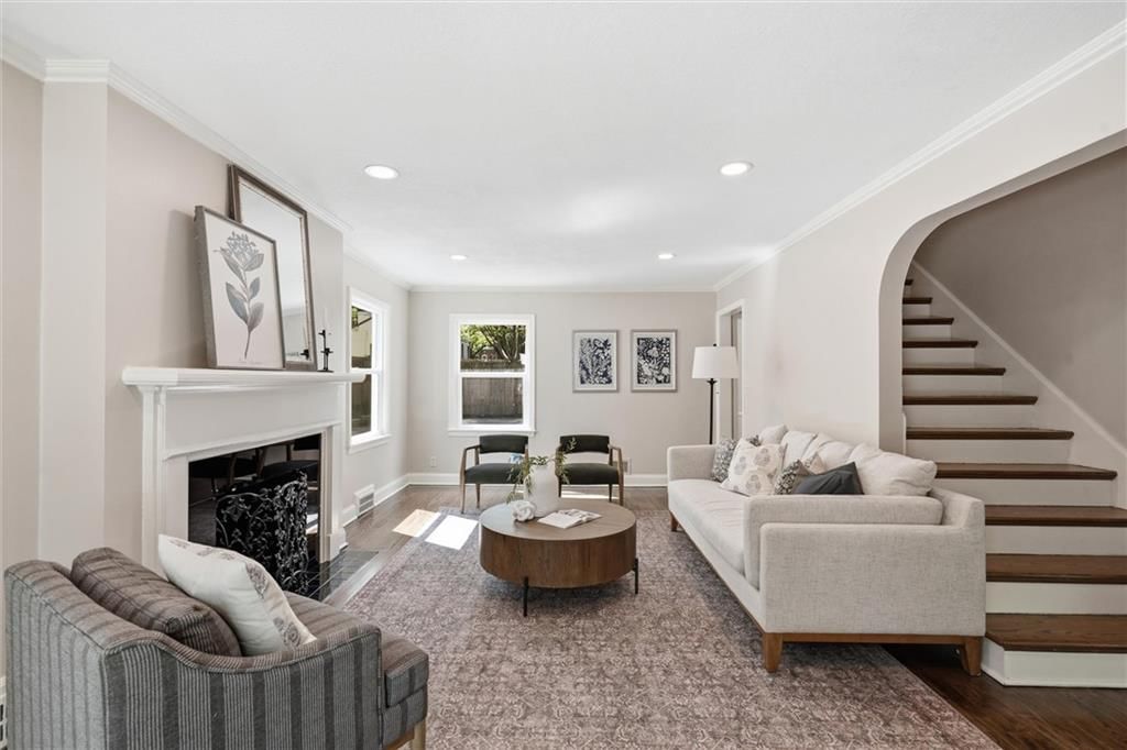 1259 W Gregory Boulevard — photo 4