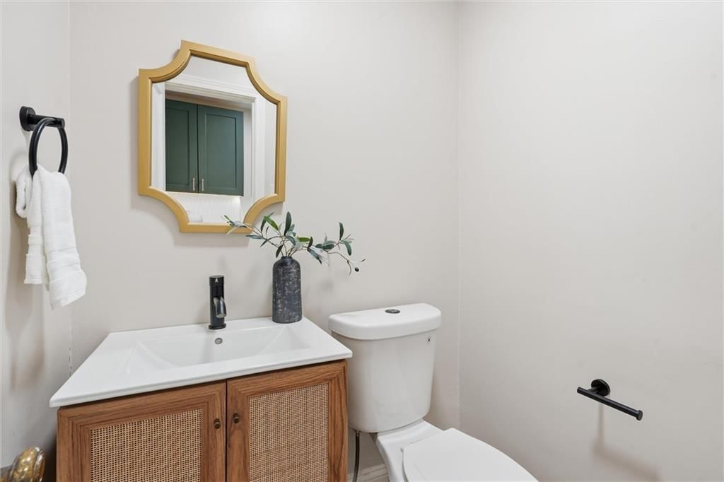 1259 W Gregory Boulevard — photo 17